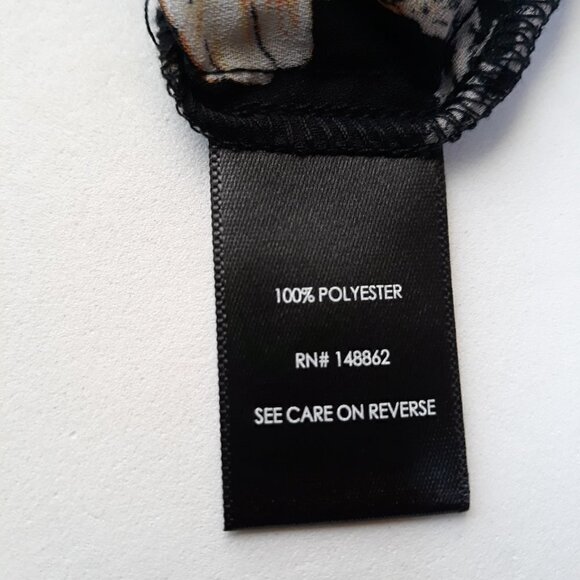 Torrid Black Floral Blouse Plus Size Top Sz 3 (3X) - Picture 7 of 8